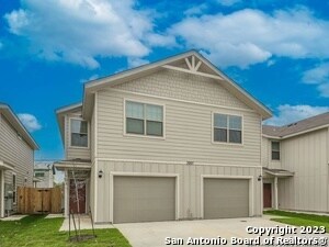 Primary Photo - 2411 Lynwood Bnd