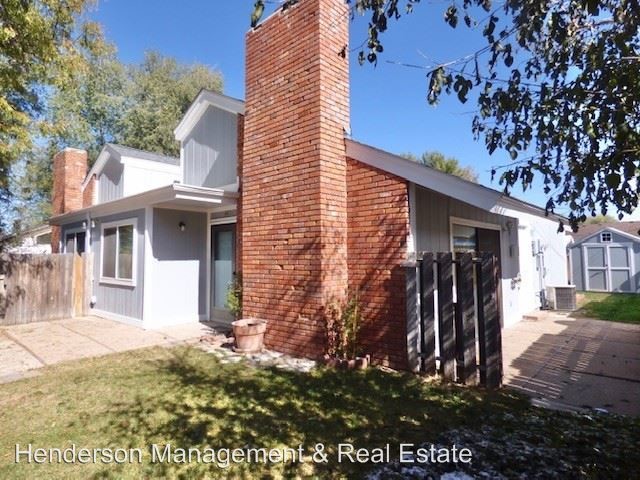 Primary Photo - 320 25th Ave Ct