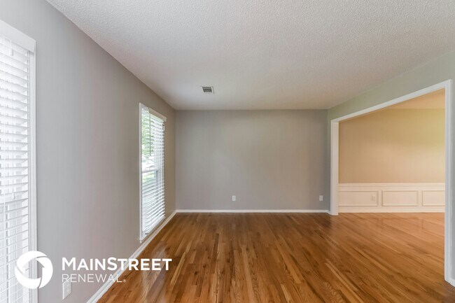 Building Photo - 353 Cimarron Way