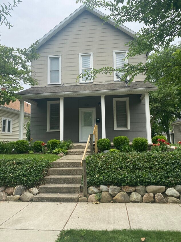 Primary Photo - 1808 Thompson St