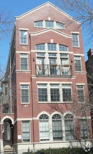 Building Photo - 1140 W Wrightwood Ave