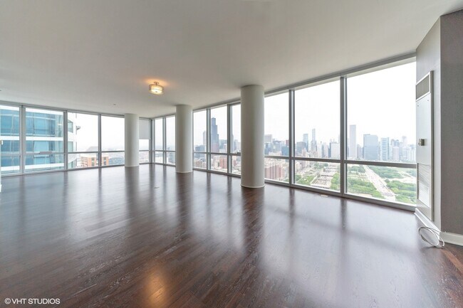 Building Photo - 1211 S Prairie Ave