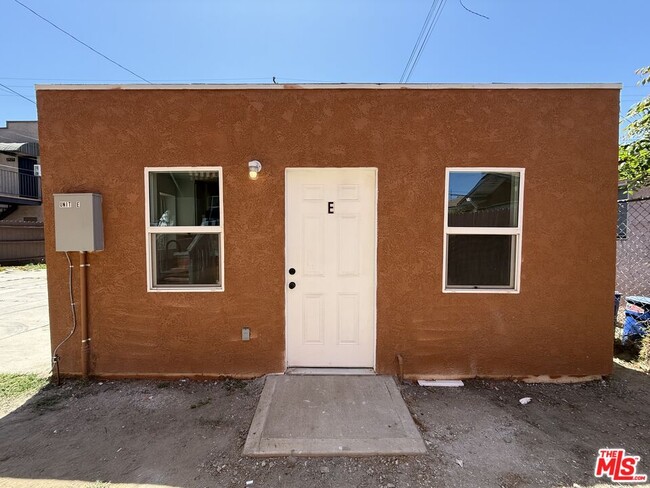 Building Photo - 1111 Orizaba Ave