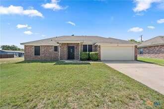 Building Photo - 164 Lake Forest Dr