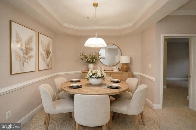 Building Photo - 2115 Ganton Green