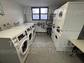 Building Photo - 259 Reynolds Terrace