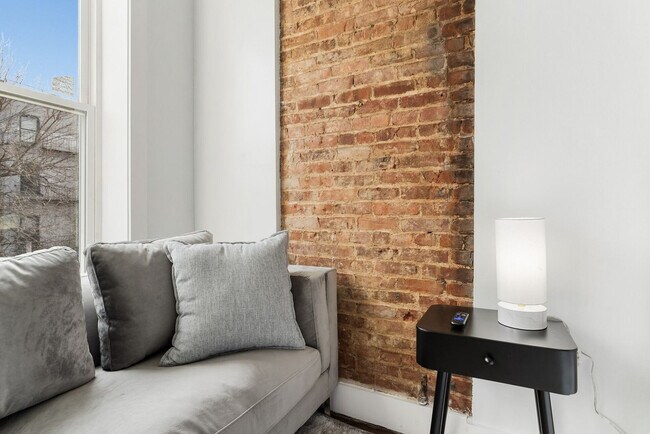 Foto del edificio - 716 Madison St