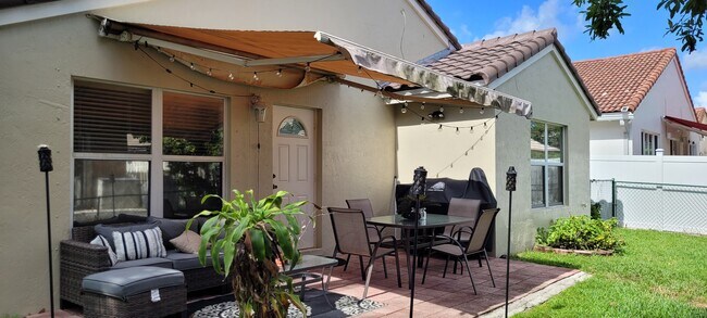 Foto del edificio - 13467 SW 23rd St