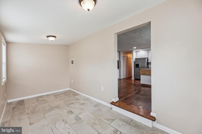 Foto del edificio - 44 E Reed Ave