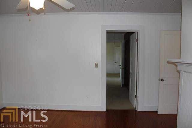 Building Photo - 3274 Lakeview Rd