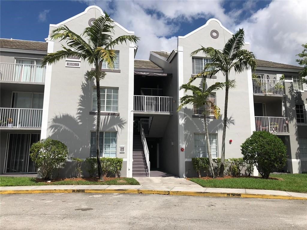 577 SW 111th Ln Unit 202, Pembroke Pines, FL 33025 Condo for Rent in