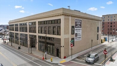Building Photo - 153 Green St