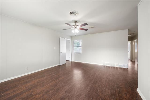 Building Photo - 5213 Santa Rosa Dr