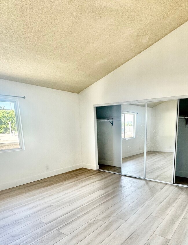 Foto del edificio - 7115 Etiwanda Ave