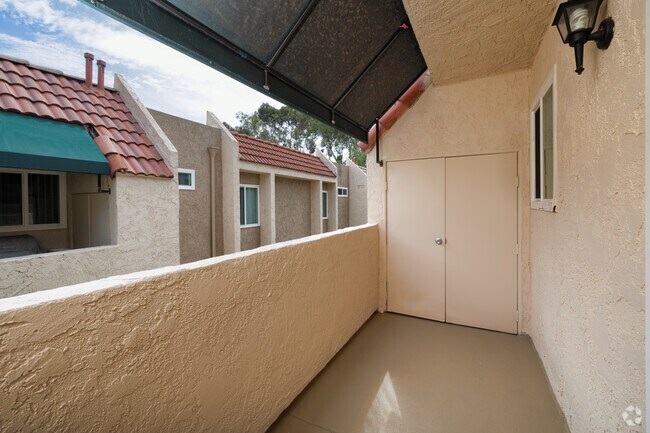 2 habitaciones, 1 baño - 800 pies cuadrados - Patio - Rancho Villas