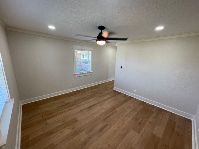 Foto del edificio - 604 12th St SE