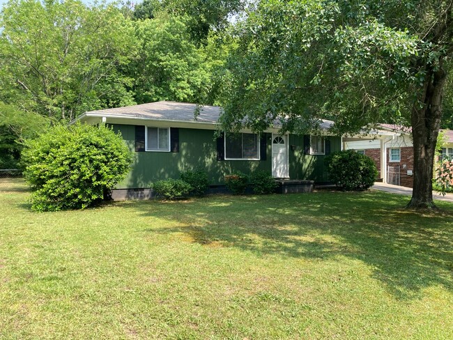 Building Photo - 3/1 House in South Rome- $1,195