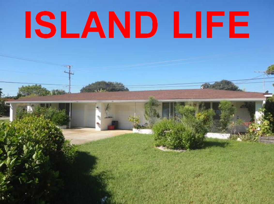 Foto principal - 2BR/2BA Venice Island Duplex Available Apr...