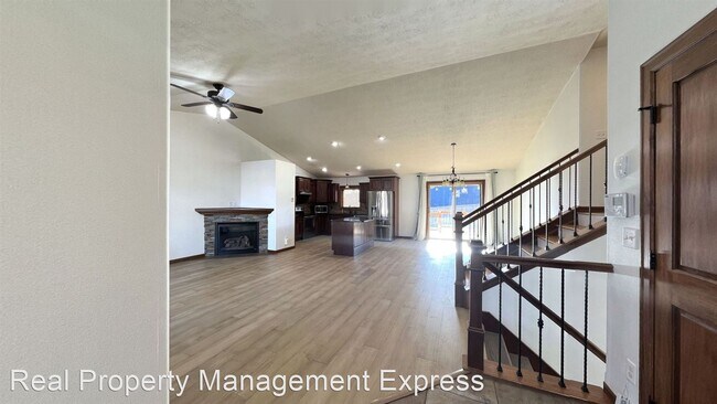 Building Photo - 5 br, 4 bath House - 7001 E Archstone Street