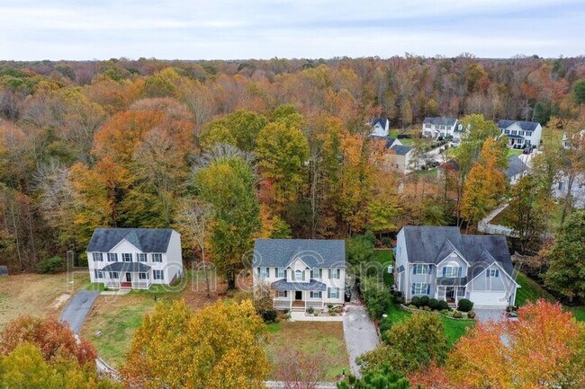 Building Photo - 3012 Rolling Hill Dr