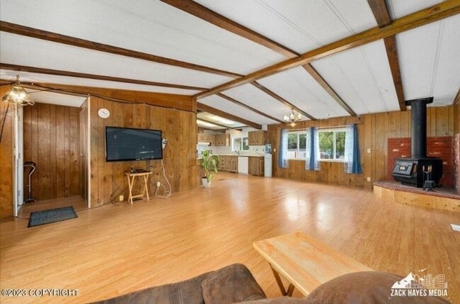 Building Photo - Rare Find! Spacious East Anchorage Home wi...