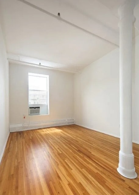 Building Photo - 450 6th Ave