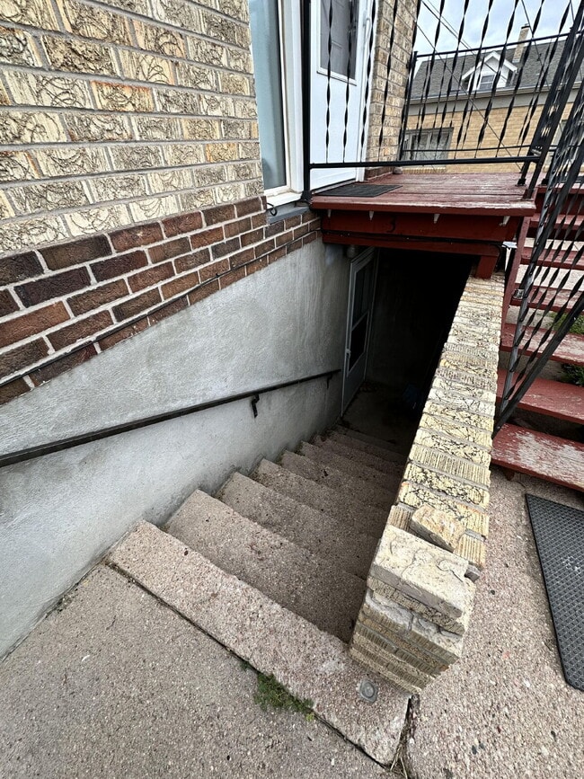 Building Photo - Cozy & Charming 2-Bedroom Apartment in Cheyenne – All Utilities Included!