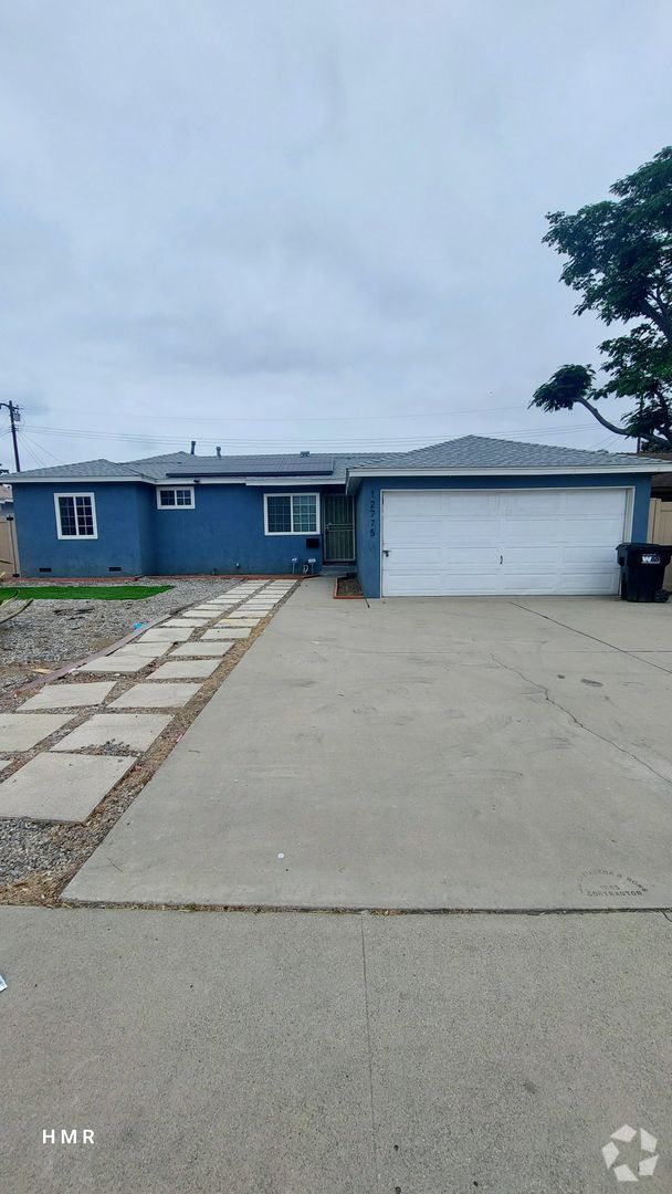 Building Photo - 12775 Benson Ave