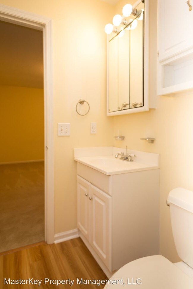 Building Photo - 3 br, 1.5 bath House - 7620 Idolbrook Lane