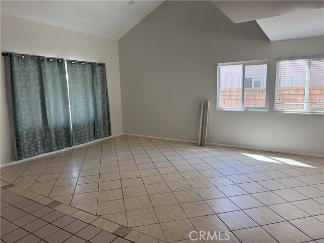 Foto del edificio - 37 Rainbow Ridge Rd