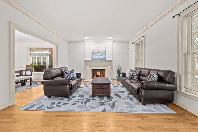 Foto del edificio - 325 Raleigh Ave