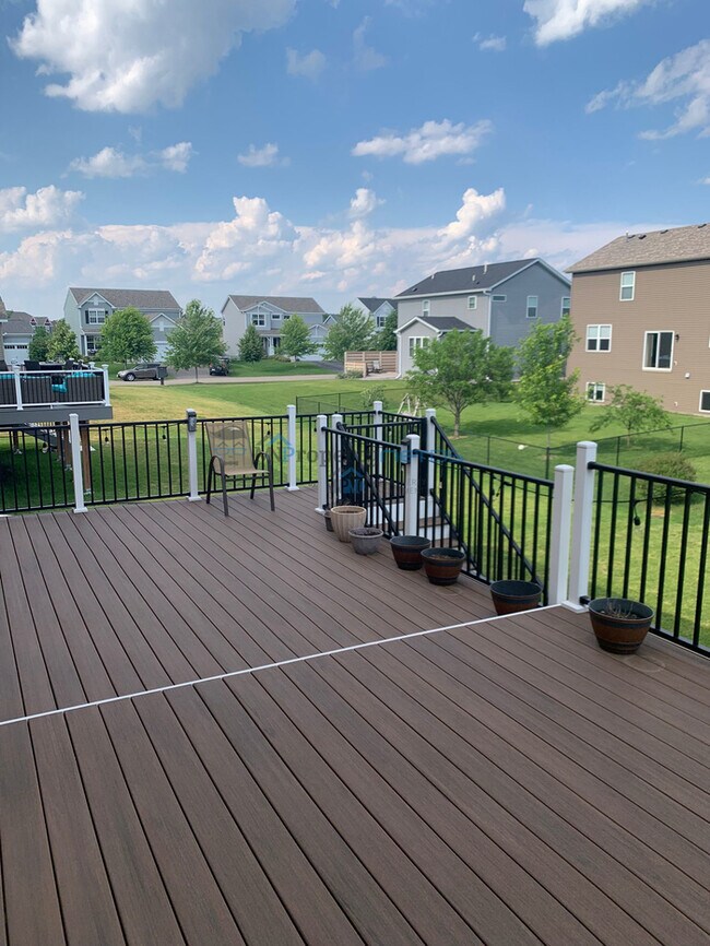 Building Photo - Luxury Single Family Home in Desired Blain...
