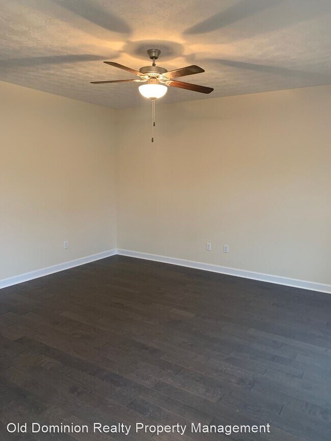 Foto del edificio - 3 br, 2.5 bath House - 165 Cedar Point Lane