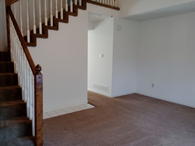 Foto del edificio - 210-210 Nikki Way