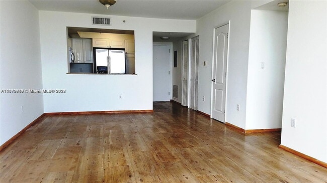 Photo - 1800 Sunset Harbour Dr Apartment
