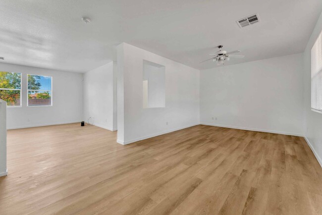 Building Photo - Expansive 5-Bedroom Home with Loft!