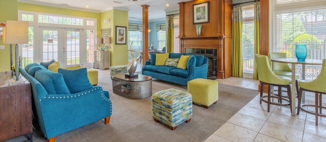 Building Photo - MAA University Lake