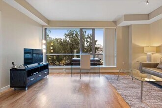 Building Photo - 77 N Almaden Ave