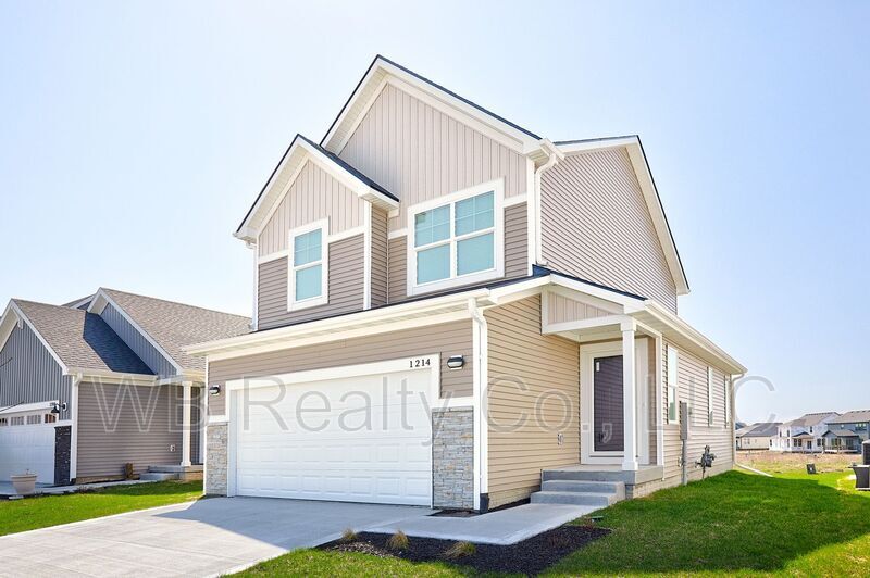 Primary Photo - 1214 NW Yorktown Dr