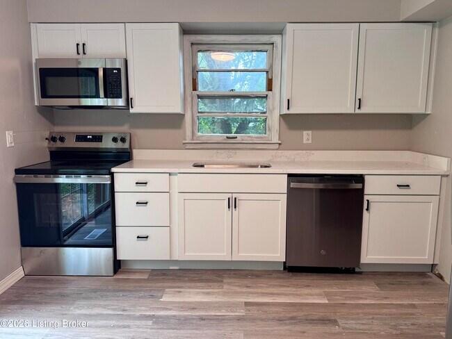 Foto del edificio - 7305 Meadow Rd