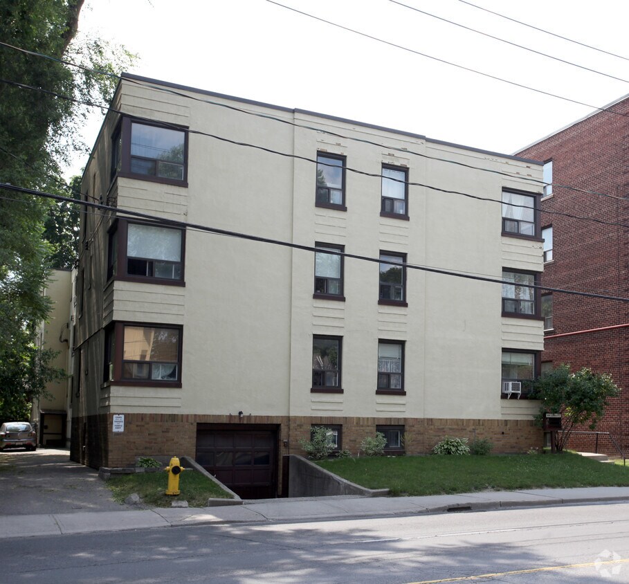 Photo principale - 1594 Bathurst St
