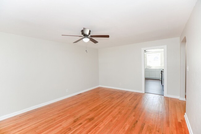 Building Photo - 9262 Coleman Ave