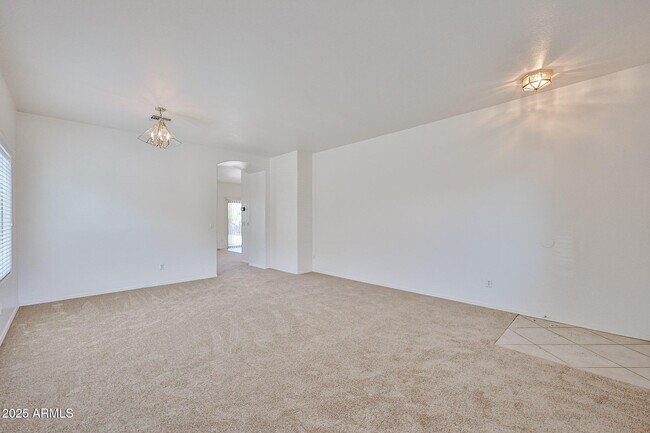 Foto del edificio - 14584 W Watson Ln