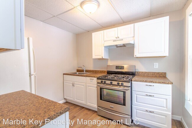 Building Photo - 2 br, 1 bath House - 715 Lillian Street