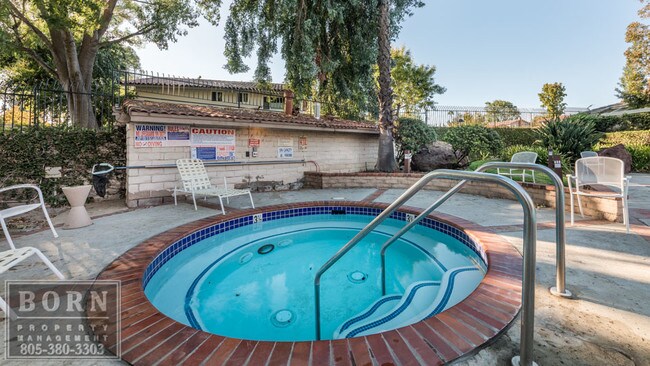Building Photo - 31569 Lindero Canyon Rd