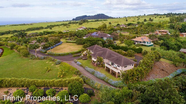 Building Photo - 4 br, 3 bath House - 68 Oheala Pl.