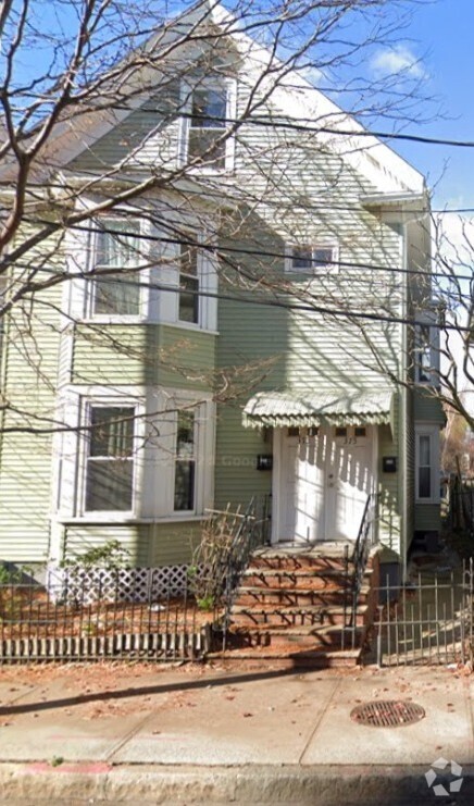 Building Photo - 377 Prospect St