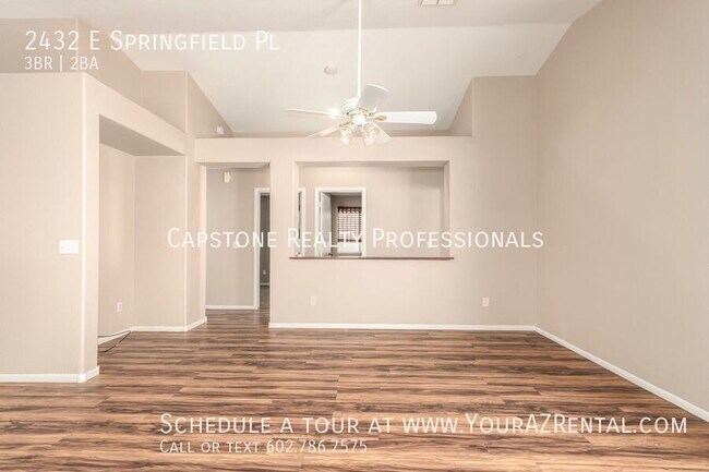 Foto del edificio - 2432 E Springfield Pl