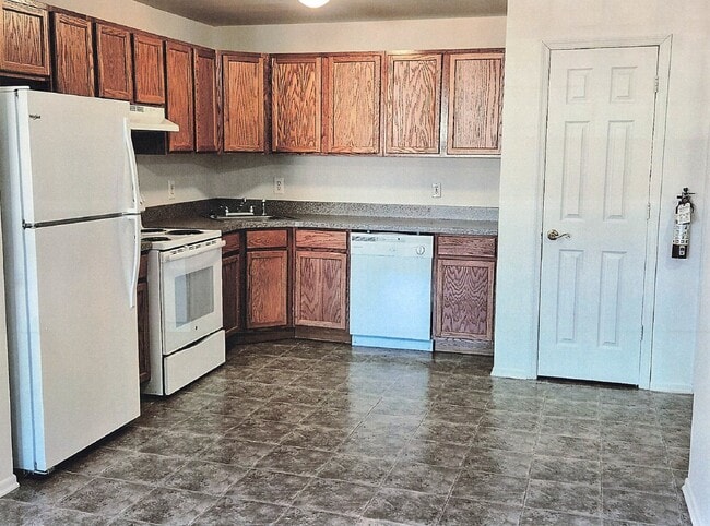 Foto del edificio - Fairway Manor Senior Rental Apartments 55+