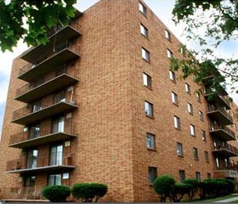 Primary Photo - Sun Crest Tower